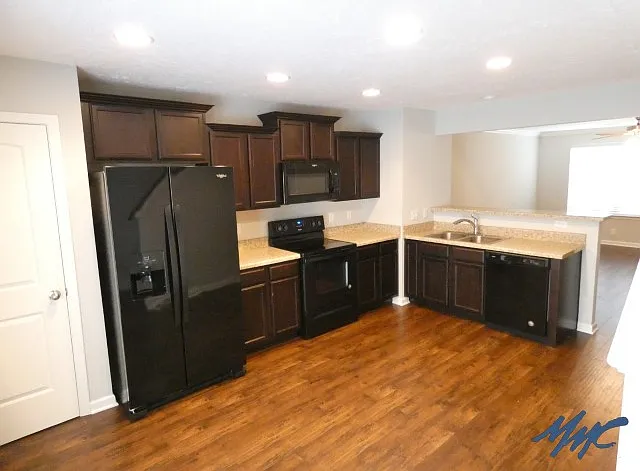 2521 Jackalope St — Photo 9