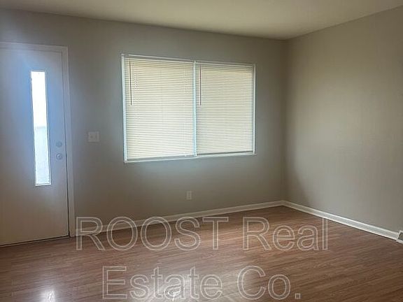 2nd image of 851-853 Byron Ave Unit 851