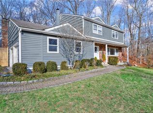 150 Thayer Pond Rd, Wilton, CT 06897