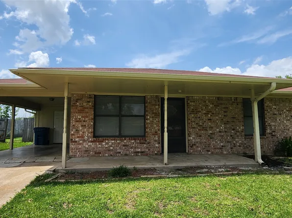 717 Contour Dr, Mexia, TX 76667