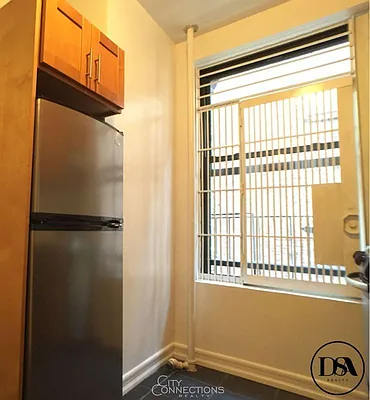 Rented by City Connections Realty | media 14