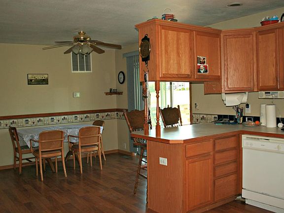 4th image of 27809 Fawn Ave