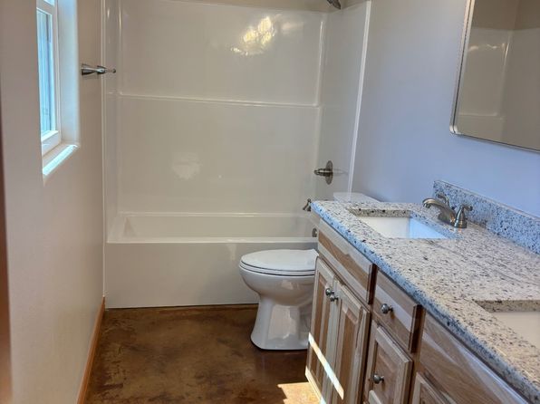 1415 W Mulberry St, Durant, OK 74701