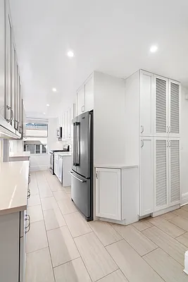 Rented by Compass | media 12