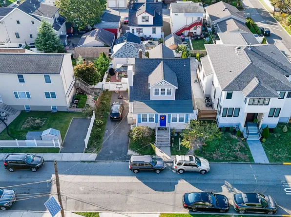 1041 Stonewall Lane image 27 of 48