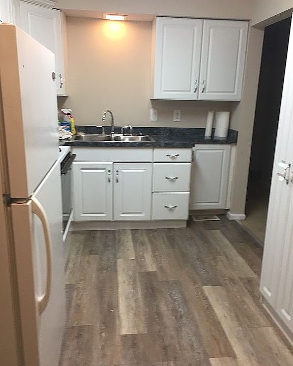 1st image of 519 N Bentley Ave