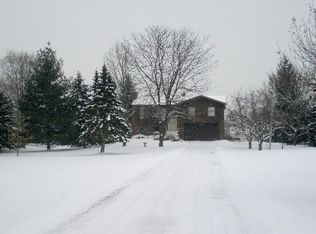 208 E Santee Hwy, Charlotte, MI 48813