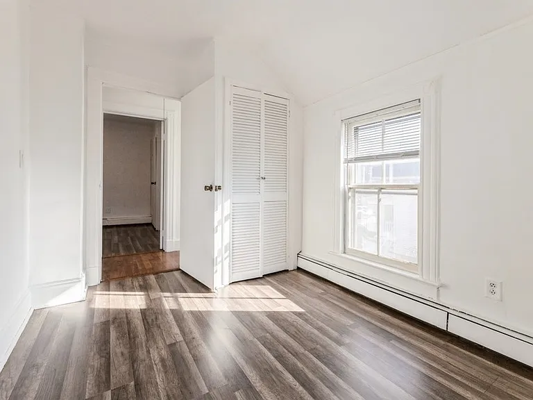 21 Central Ave — Photo 21