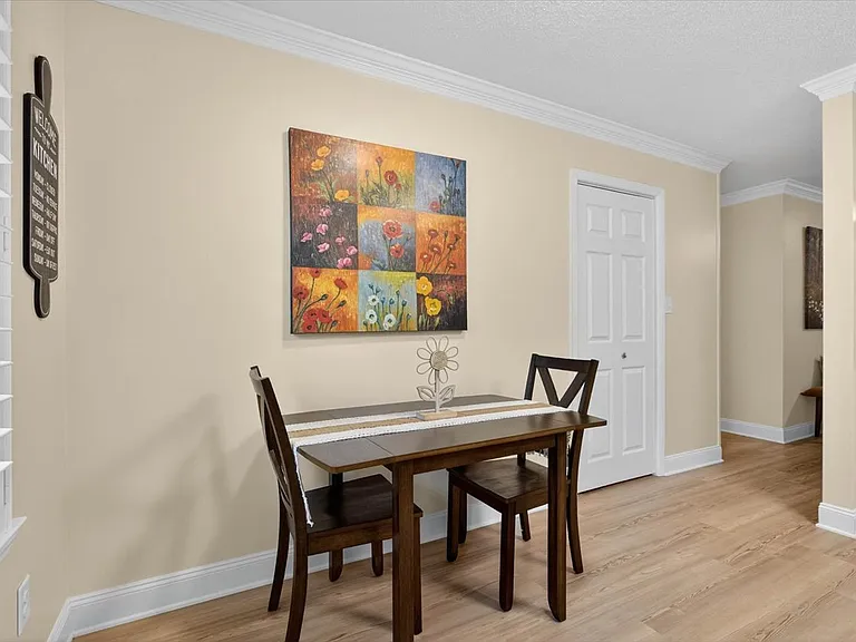 3520 Clifden Dr — Photo 55