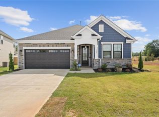 102 Laurel Oak Dr, Anderson, SC 29621