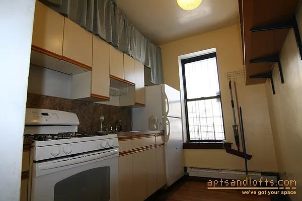 Rented by aptsandlofts.com | media 45