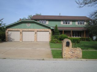 18925 Meadow Creek Dr, Mokena, IL 60448