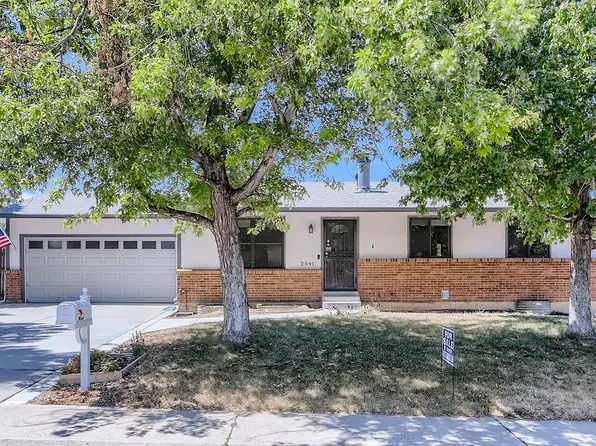 2541 S Carson Way, Aurora, CO 80014