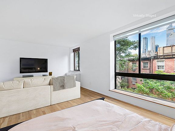 2nd image of 445 W 19th St APT 4A