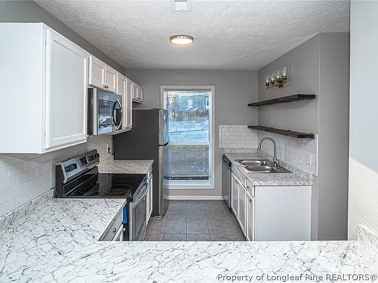 5717 Aftonshire Dr — Photo 9