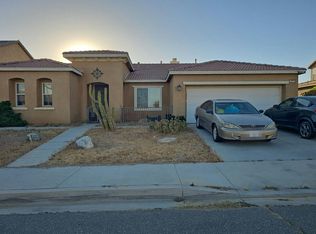 10975 Mesa Linda St, Victorville, CA 92392