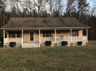 1111 Cedar Hill Rd, Blackstone, VA 23824