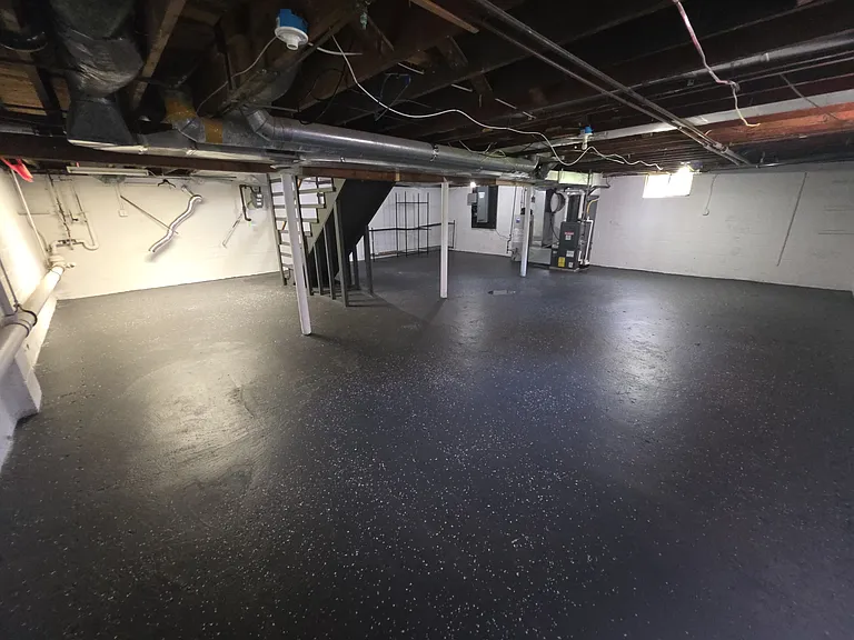 316 Hutchinson Ave — Photo 16