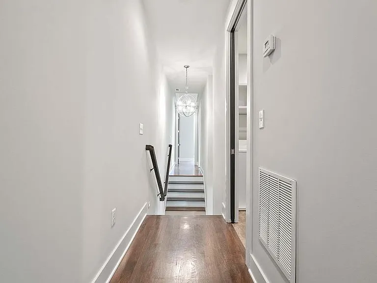 1902B 9th Ave N — Photo 5