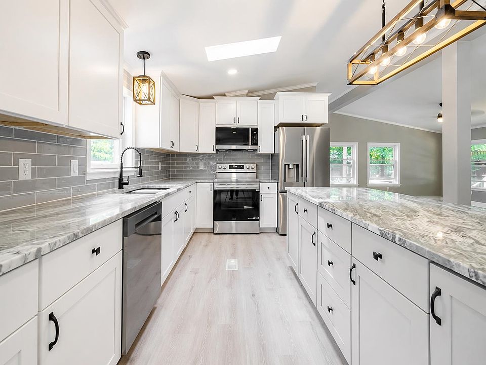 1st image of 33 Murray Drive