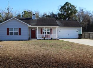 317 Top Knot Rd, Hubert, NC 28539