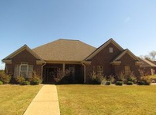 103 Bay Meadows Dr, Starkville, MS 39759
