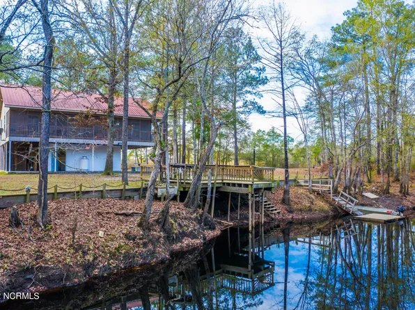 728 Albert Beattys Ln, Garland, NC 28444