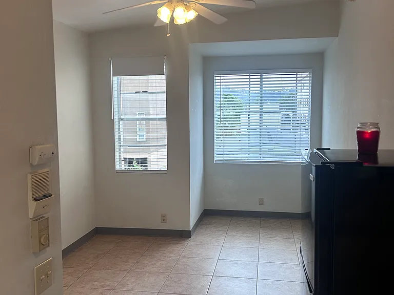 5411 Linda Vista Rd #13 — Photo 4