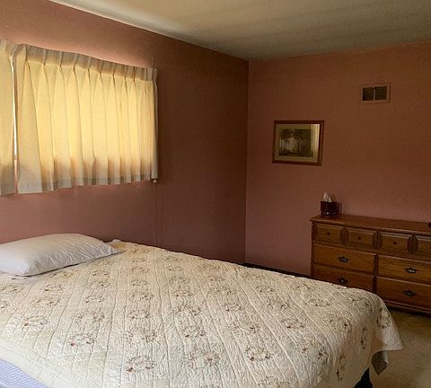 5th image of 1535 Hoffman Pl