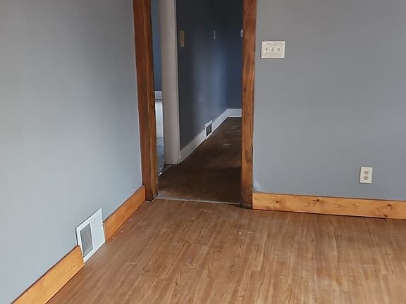 3rd image of 4130 N Green Bay Ave