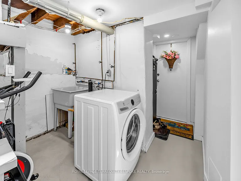 61 Chelsea Ave #4 — Photo 13