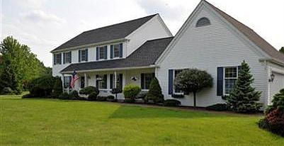 1st image of 32 Annandale Dr
