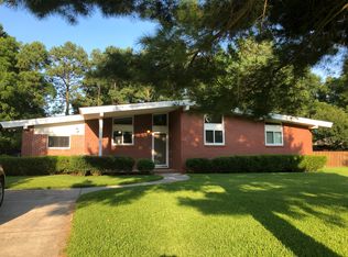 1312 Woodhurst Dr, Virginia Beach, VA 23454