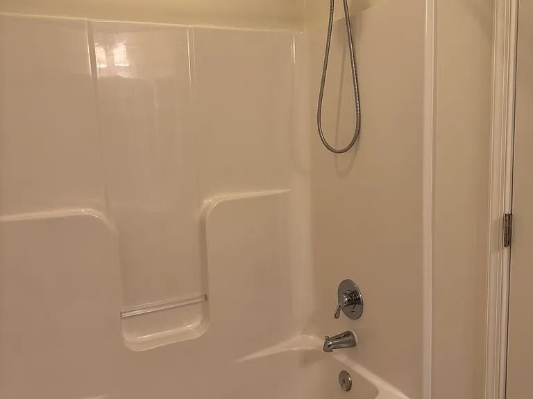 81 Private Ct — Photo 3