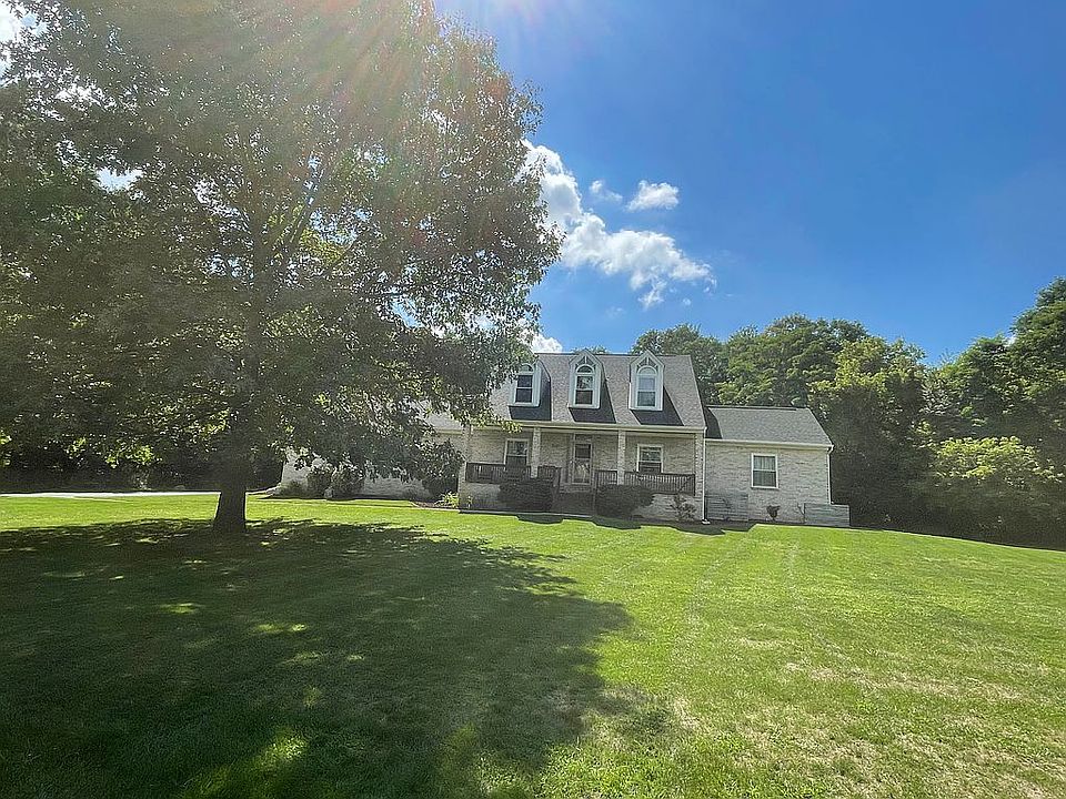 2nd image of 8365 Woodview Rd