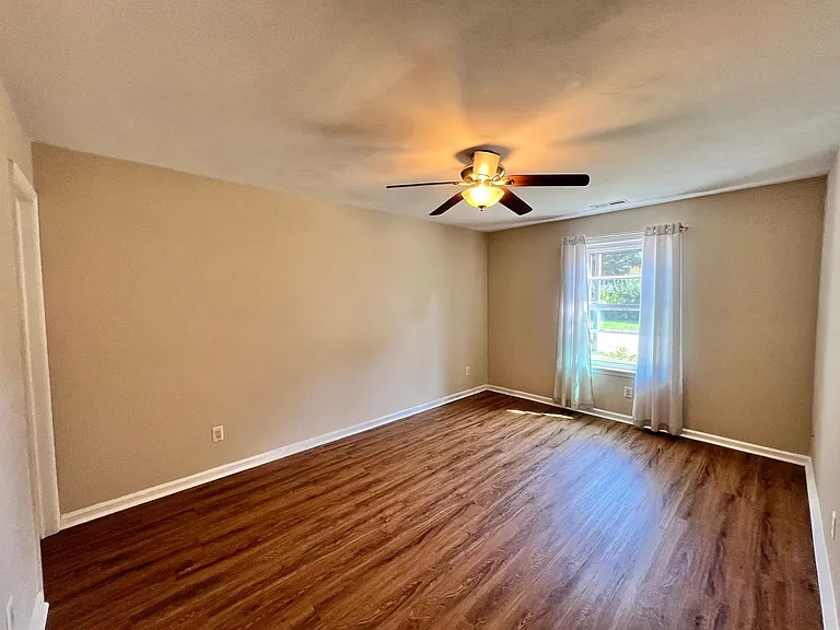 1594 Hummingbird Ln — Photo 19