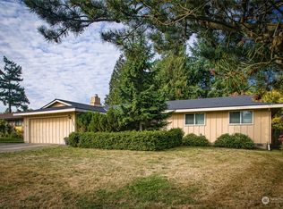 725 Upland Dr, Mount Vernon, WA 98273
