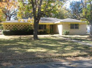 1297 John St, Greenville, MS 38703