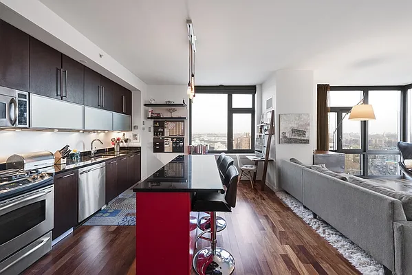Sold by Nest Seekers International | media 2