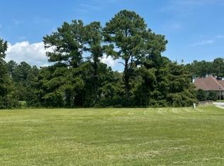 443 Crow Creek Dr NW, Calabash, NC 28467