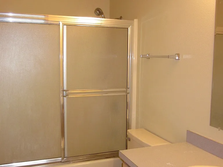 2114 SW Salmon Ave — Photo 6