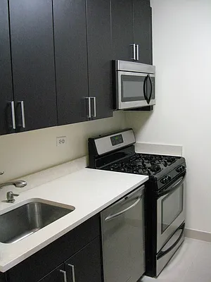 Rented by Newell and Assoc. | media 3