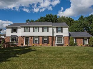 2452 Bellwood Dr, Pittsburgh, PA