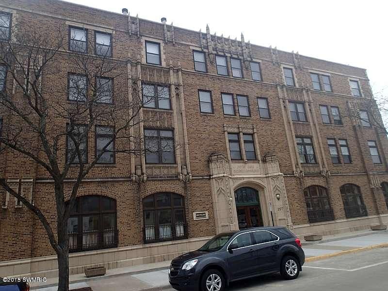 1st image of 297 W Clay Ave APT 301