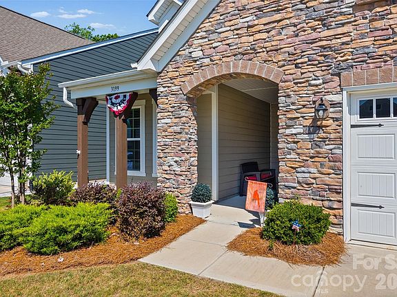 2nd image of 3199 Windhaven Ln