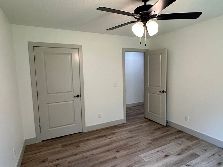 165 Mesa Dr — Photo 88