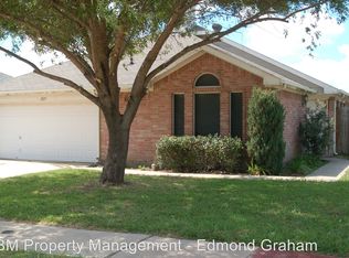 1425 Misty Dr, Midlothian, TX 76065