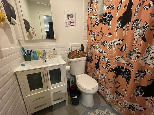 Rented by Compass | media 18