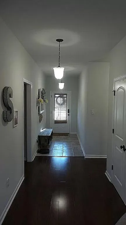 4 bed, 1885 sqft, $2,500 — Photo 4