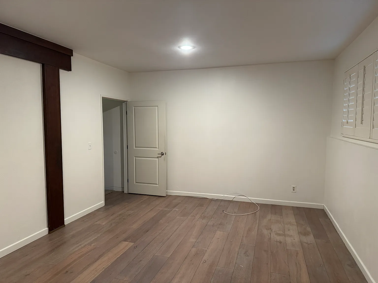 1623 Greenfield Ave — Photo 4